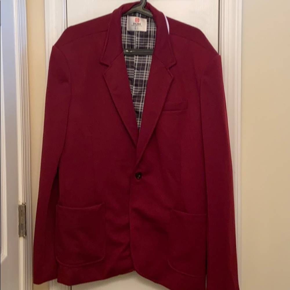 Burgundy men’s sports jacket